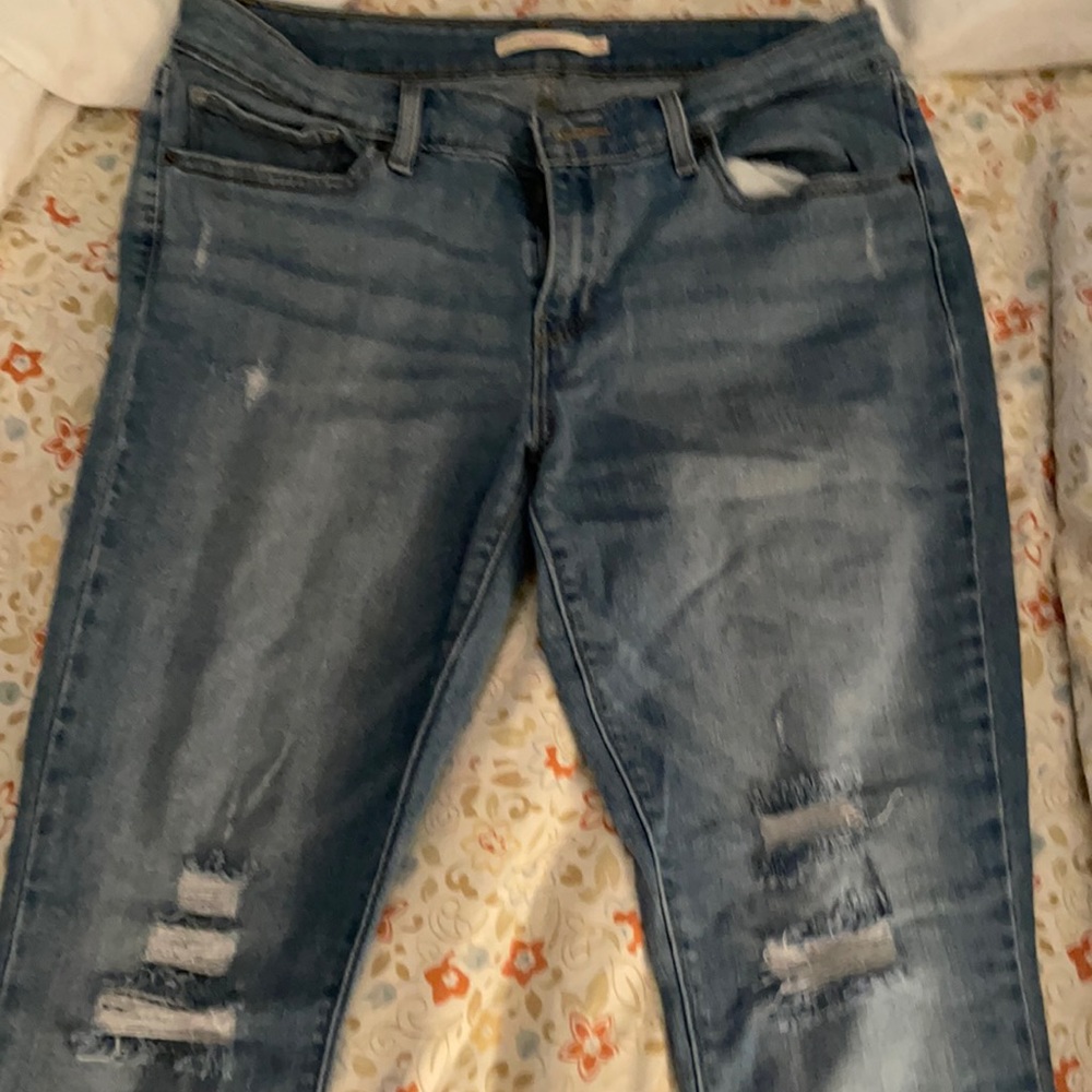 Levi 32 (14) light colored jean